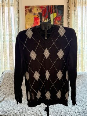 Esprit Black V-Neck Argyle Sweater with Gray Diamond Pattern